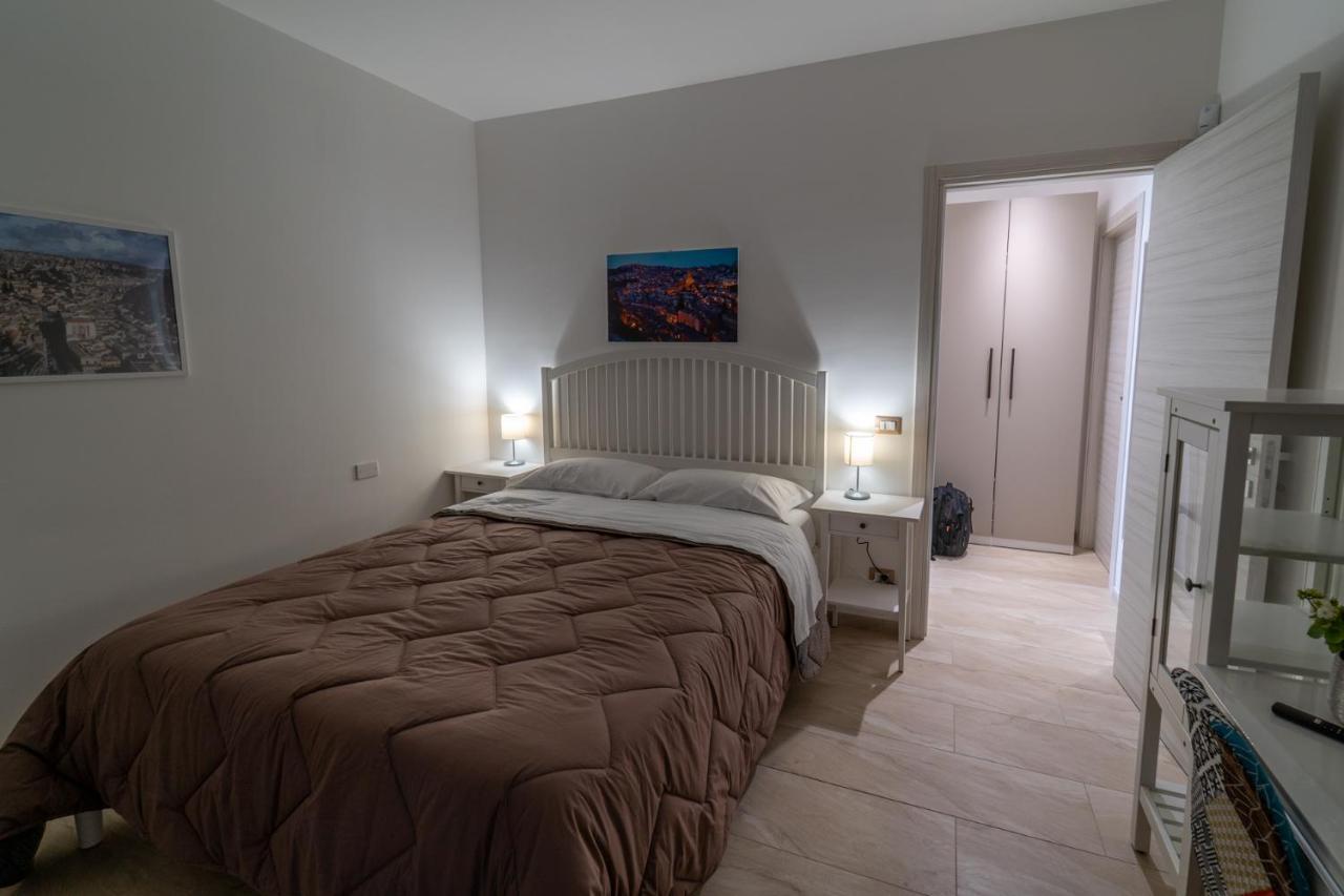 Nni Mia Hotel Modica Buitenkant foto